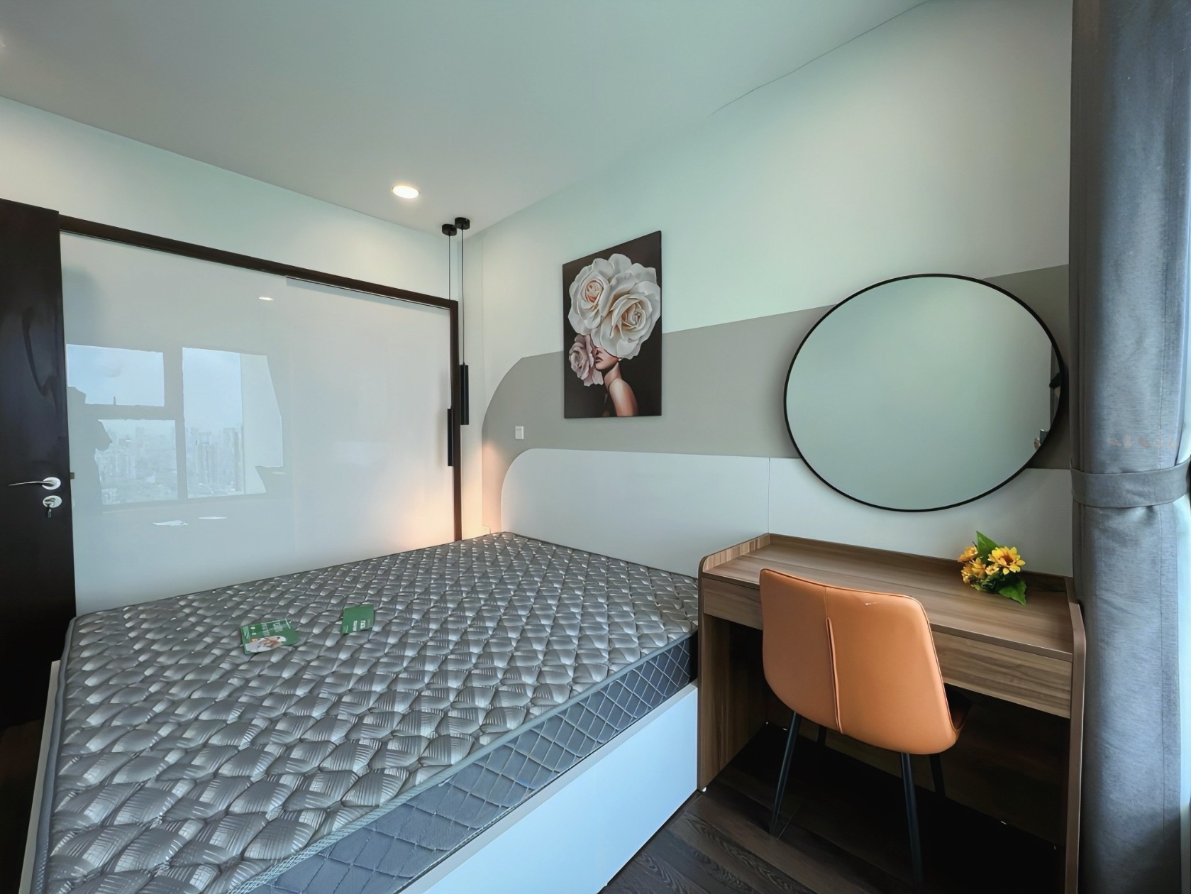 CẦN BÁN căn 3PN-95m2 VIEW HỒ tại D'Capitale Trần Duy Hưng 3