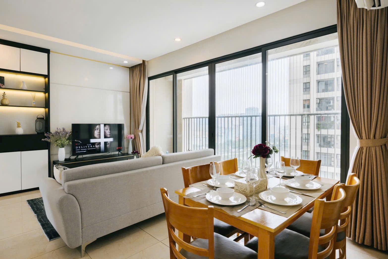 CẦN BÁN căn 3PN-95m2 VIEW HỒ tại D'Capitale Trần Duy Hưng 2