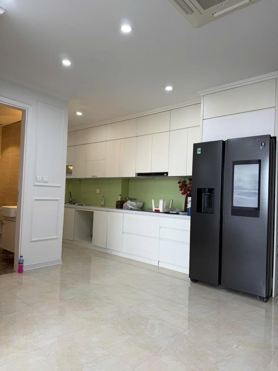 Bán căn 2PN-83m2 VIEW HỒ chung cư Vinhomes D'Capitale, giá 10.2 tỷ 4