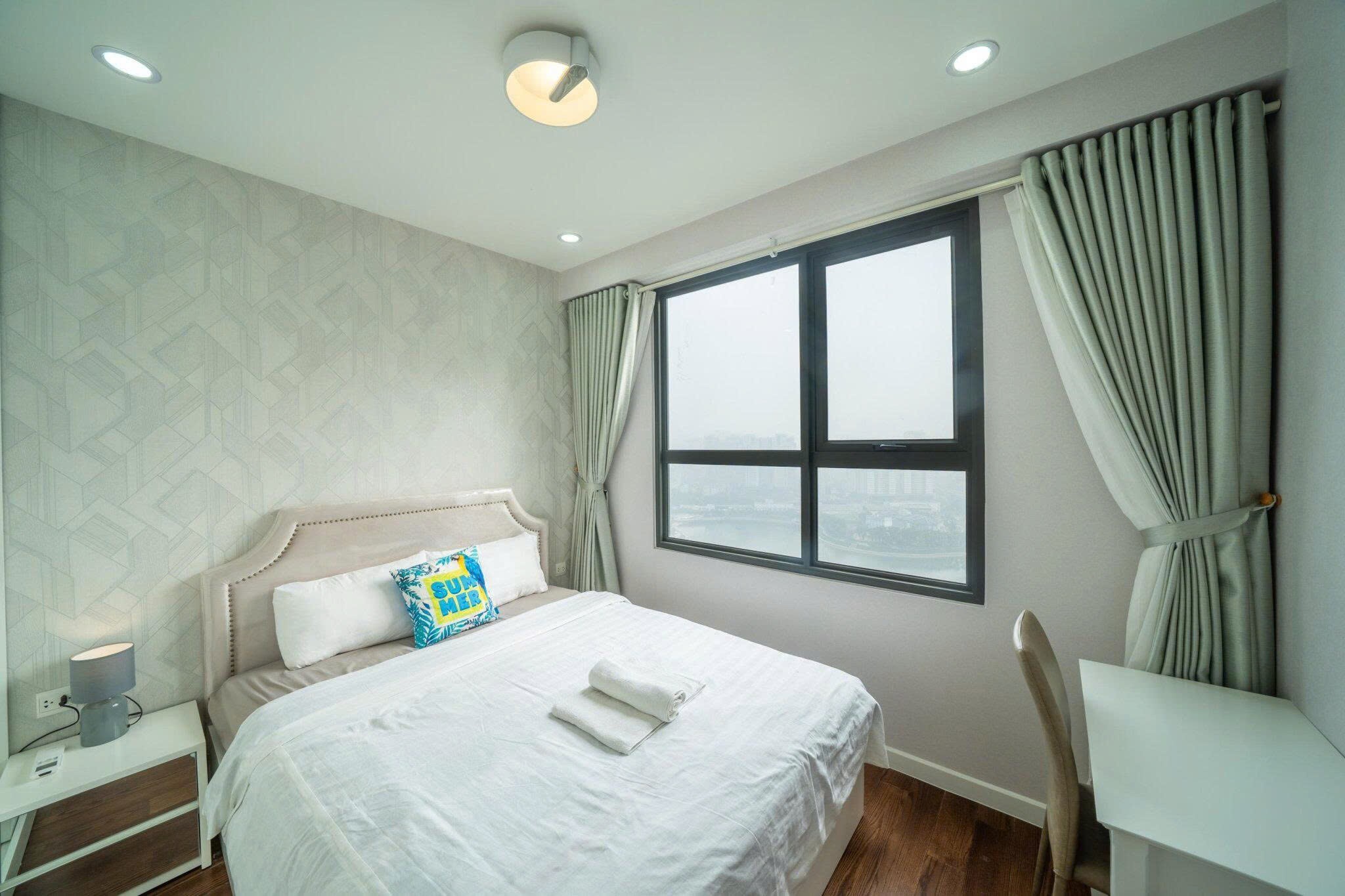 Bán căn hộ 3PN, dt 95m2 tại C6 Vinhomes D'Capitale, view hồ điều hòa, giá 12.x tỷ 4