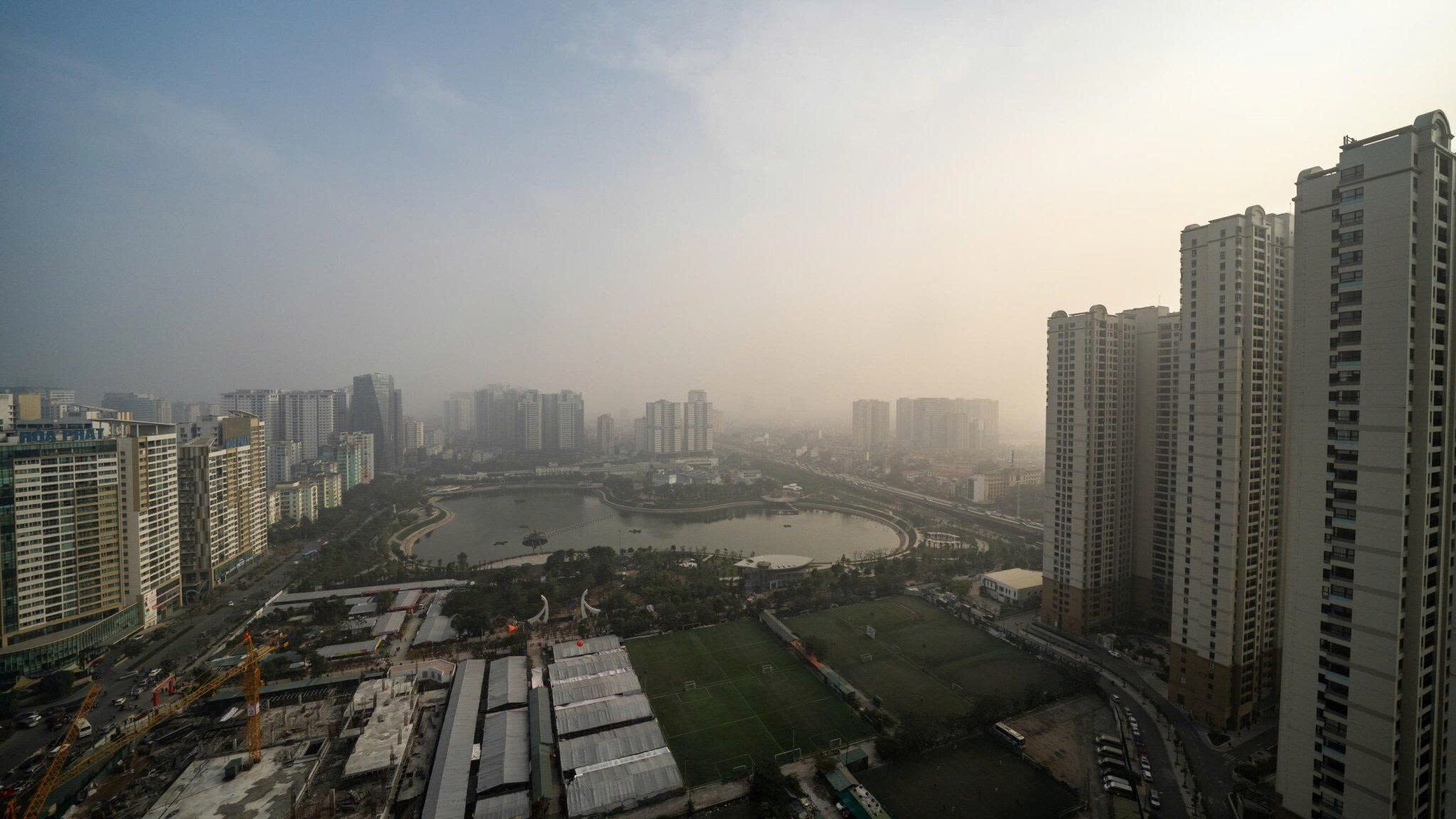 Bán căn hộ 3PN, dt 95m2 tại C6 Vinhomes D'Capitale, view hồ điều hòa, giá 12.x tỷ 5