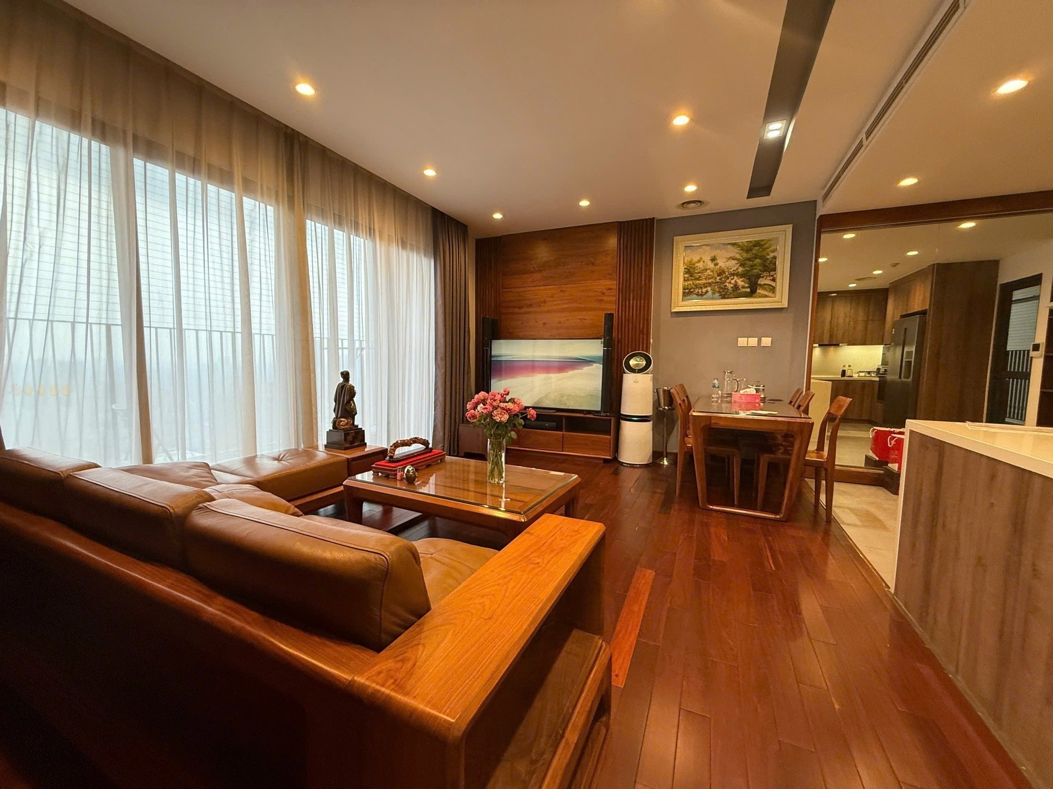 Bán căn hộ 3PN-100m2 view phố tòa C6 D'Capitale Trần Duy Hưng, giá tốt