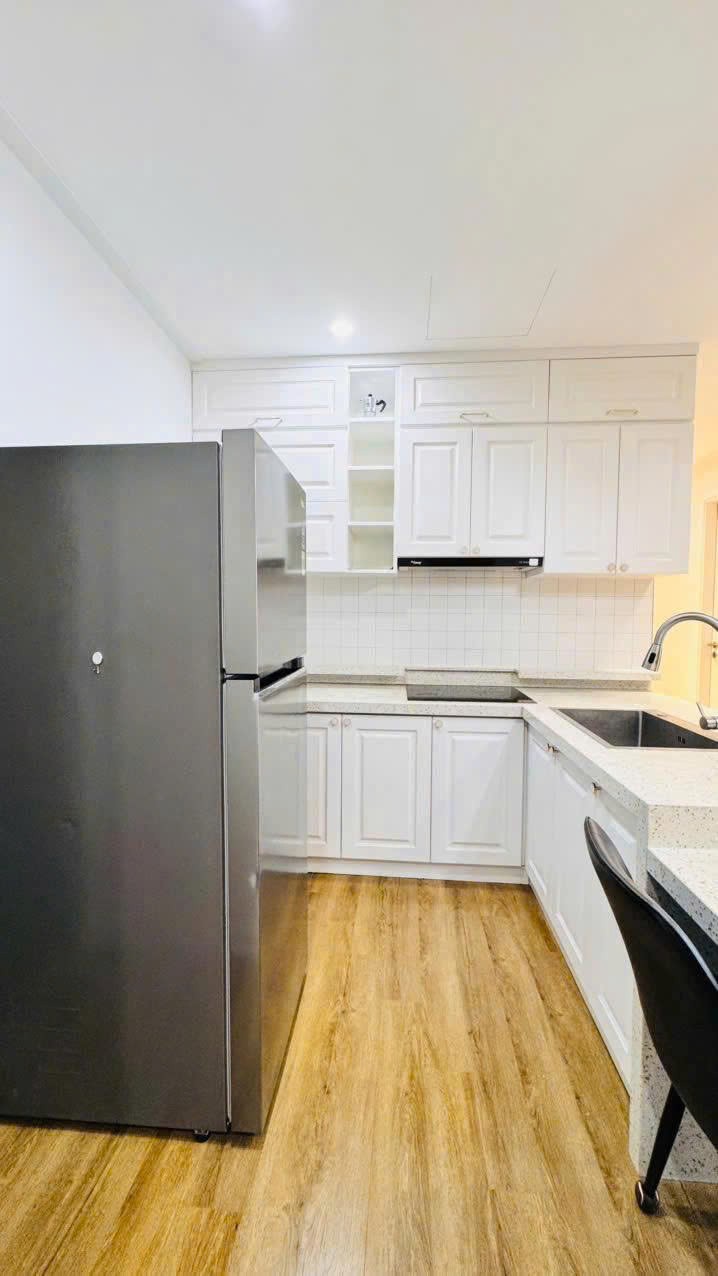 BÁN gấp căn 3 ngủ 95m2 nhà đẹp VIEW HỒ TẠI Vinhomes D'Capitale, nhỉnh 12 tỷ 3