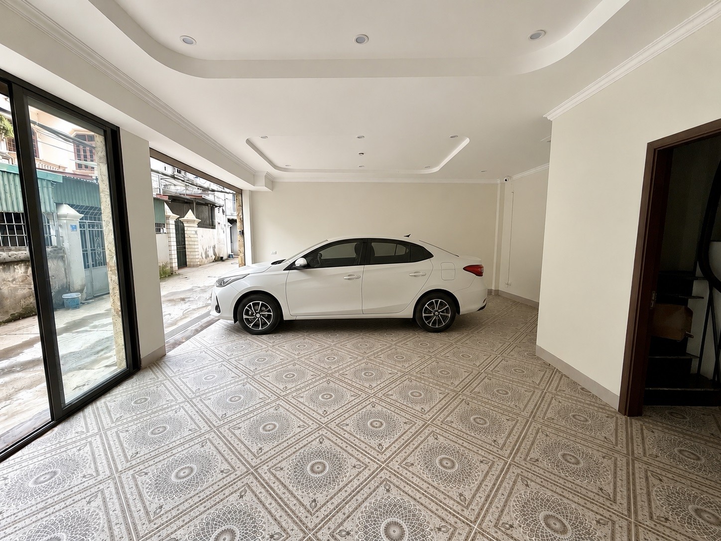 BÁN NHÀ TRUNG TÂM CỔ LINH – 60M² X 6 TẦNG – GARA Ô TÔ – THANG MÁY , GẦN HỒ ĐIỀU HOÀ , CÔNG VIÊN 2