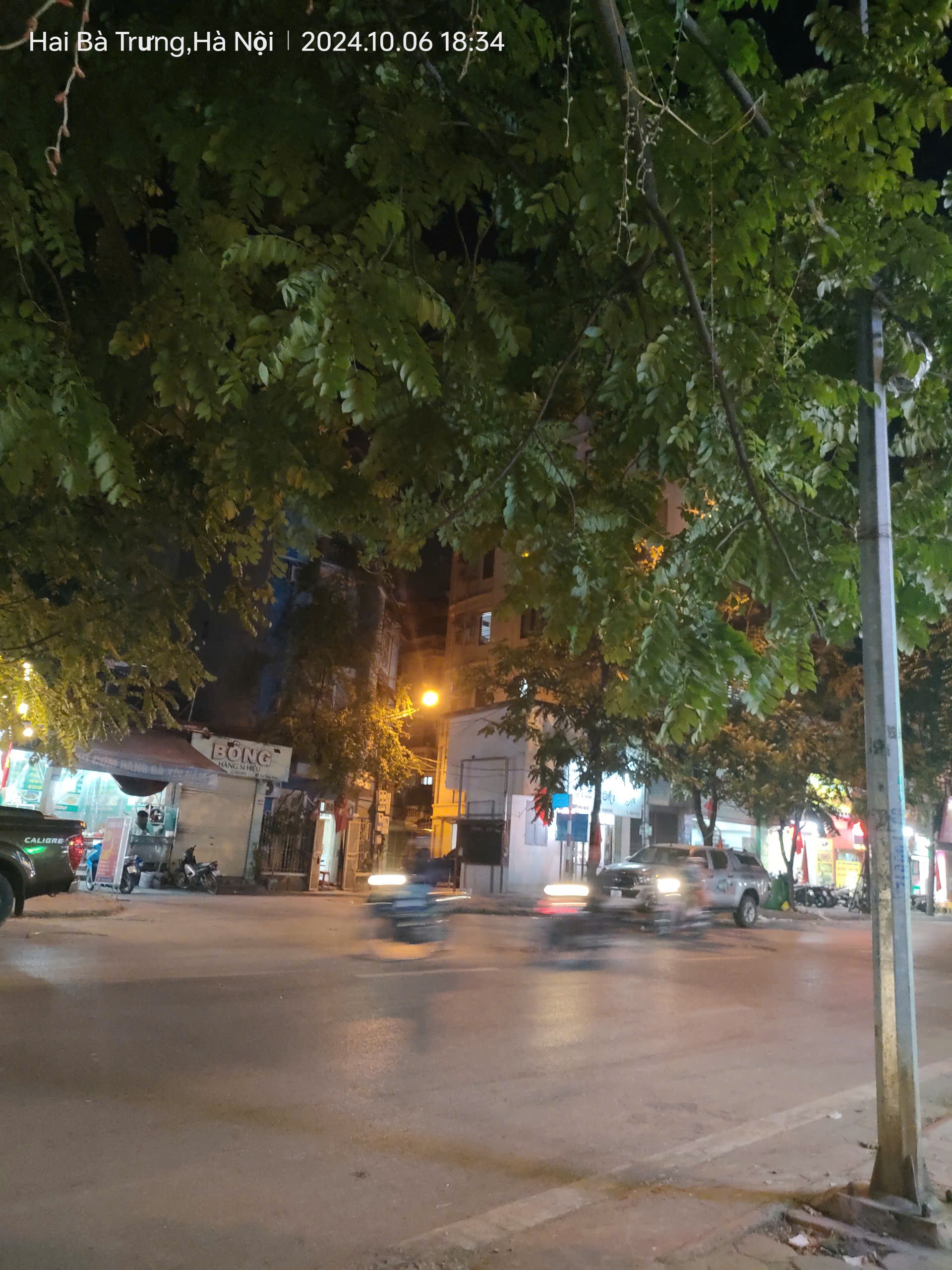 Cho thuê gấp giá rẻ mặt phố Hoàng Hoa Thám 88m, tầng 2, mặt tiền 4.2m, 8.5 tr/th Ba Đình.