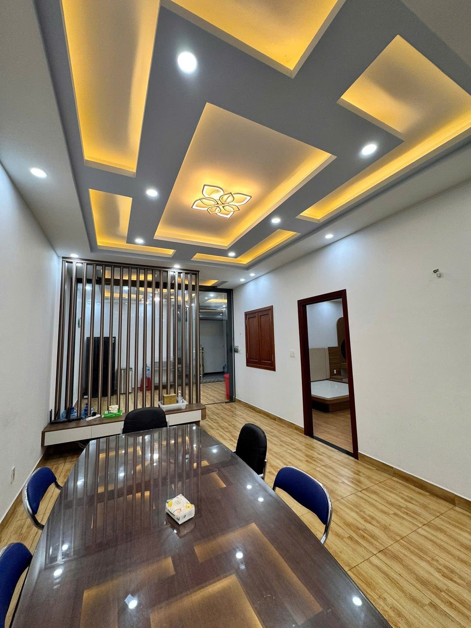 SIÊU PHẨM BUILDING MẶT TIỀN THẠNH LỘC 29 – QUẬN 12, DÒNG TIỀN SẴN 4