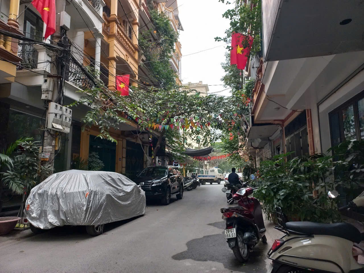 CẦN BÁN NHÀ KHUẤT DUY TIẾN, 6 TẦNG THANG MÁY, PHÂN LÔ VỈA HÈ, KINH DOANH, VĂN PHÒNG, 31.X TỶ 2