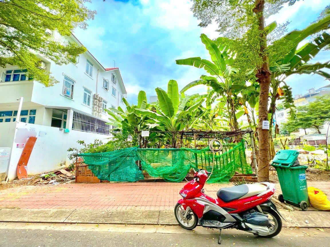 Bán 2 lô đất nền liền kề tại KDC Kim Sơn, Q. 7. DT: 200m2, giá TL 3