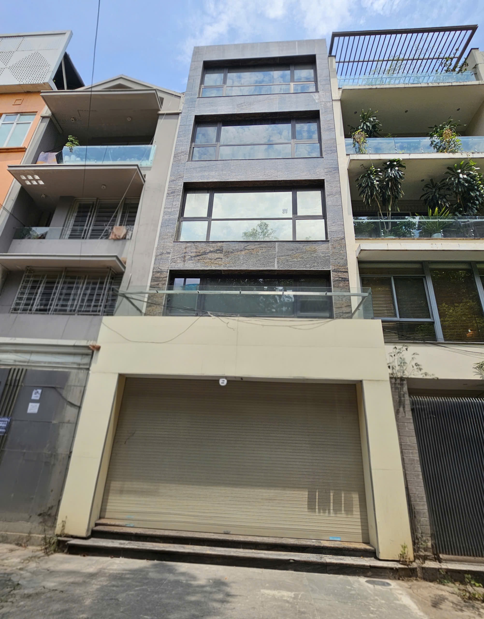Cho thuê nhà, 82m2_ 5T; Đào Duy Từ, Mã Mây, Hàng Bạc, Hoàn Kiếm -32 tr 3