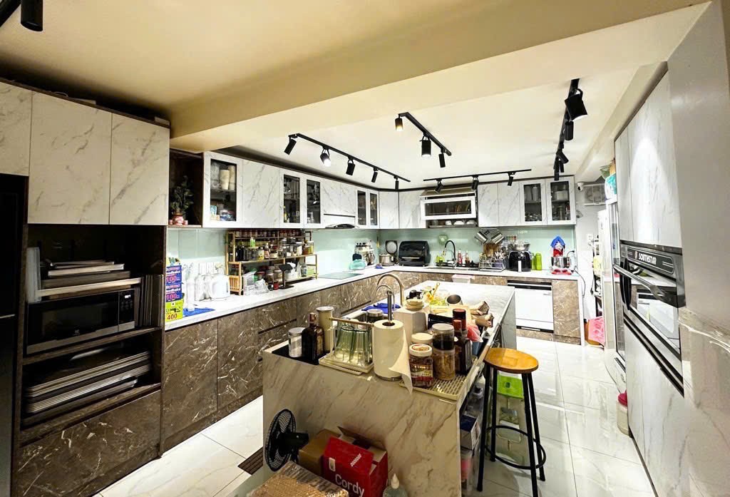 BÁN NHÀ Đ.BẾN VÂN ĐỒN- DTS 122M2- NHÀ THIẾT KẾ ĐẸP- RỘNG THOÁNG- LƯU THÔNG HOÀNG DIỆU - NGUYỄN TẤT 2