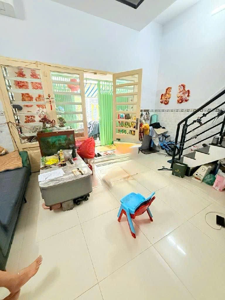 BÁN NHÀ ĐẸP 48M2 NGANG 4.5M2 CHỈ 5.95T- Đ.ĐOÀN VĂN BƠ- GẦN CHỢ 200 Đ.XÓM CHIẾU- RA TÔN ĐẢN- GẦN 5