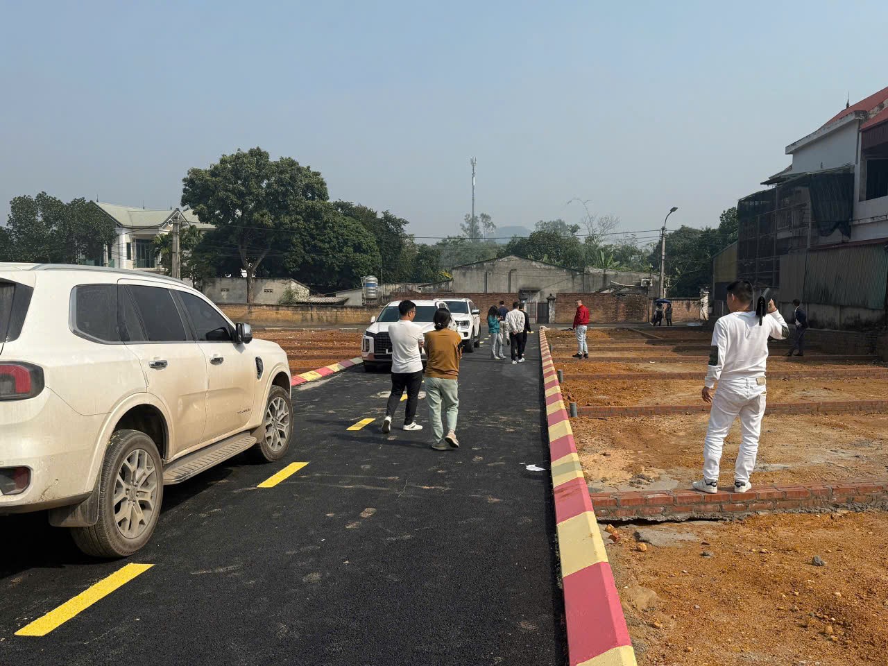 Bán lô đất thổ cư tại Hòa Lạc 100m2 full thổ cư phân lô ô tô tránh kinh doanh chỉ 2 tỷ 2