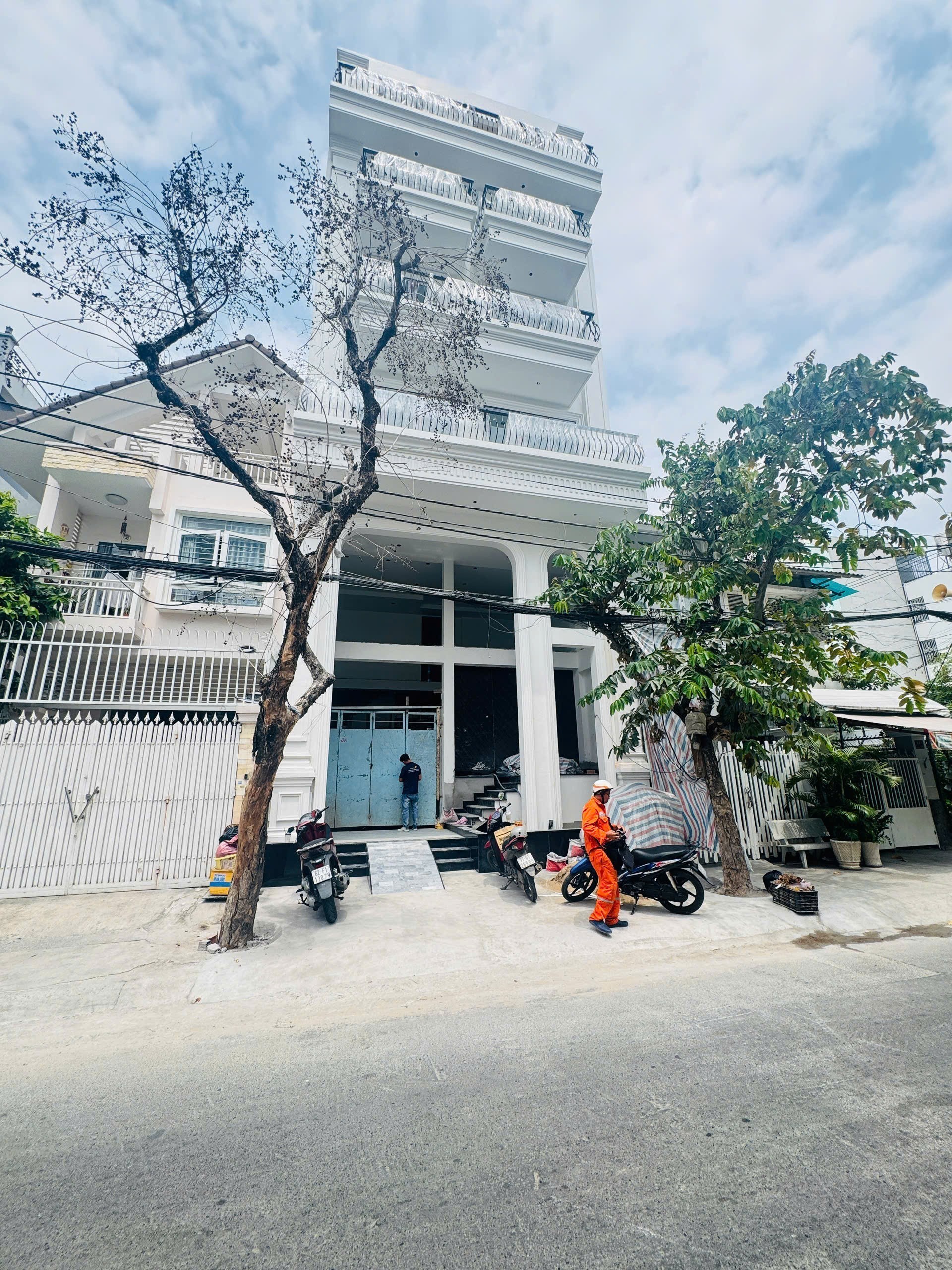 Bán CHDV 7x19m Hầm 6 Tầng Đường 14A Khu Cư Xá Ngân Hàng Quận 7