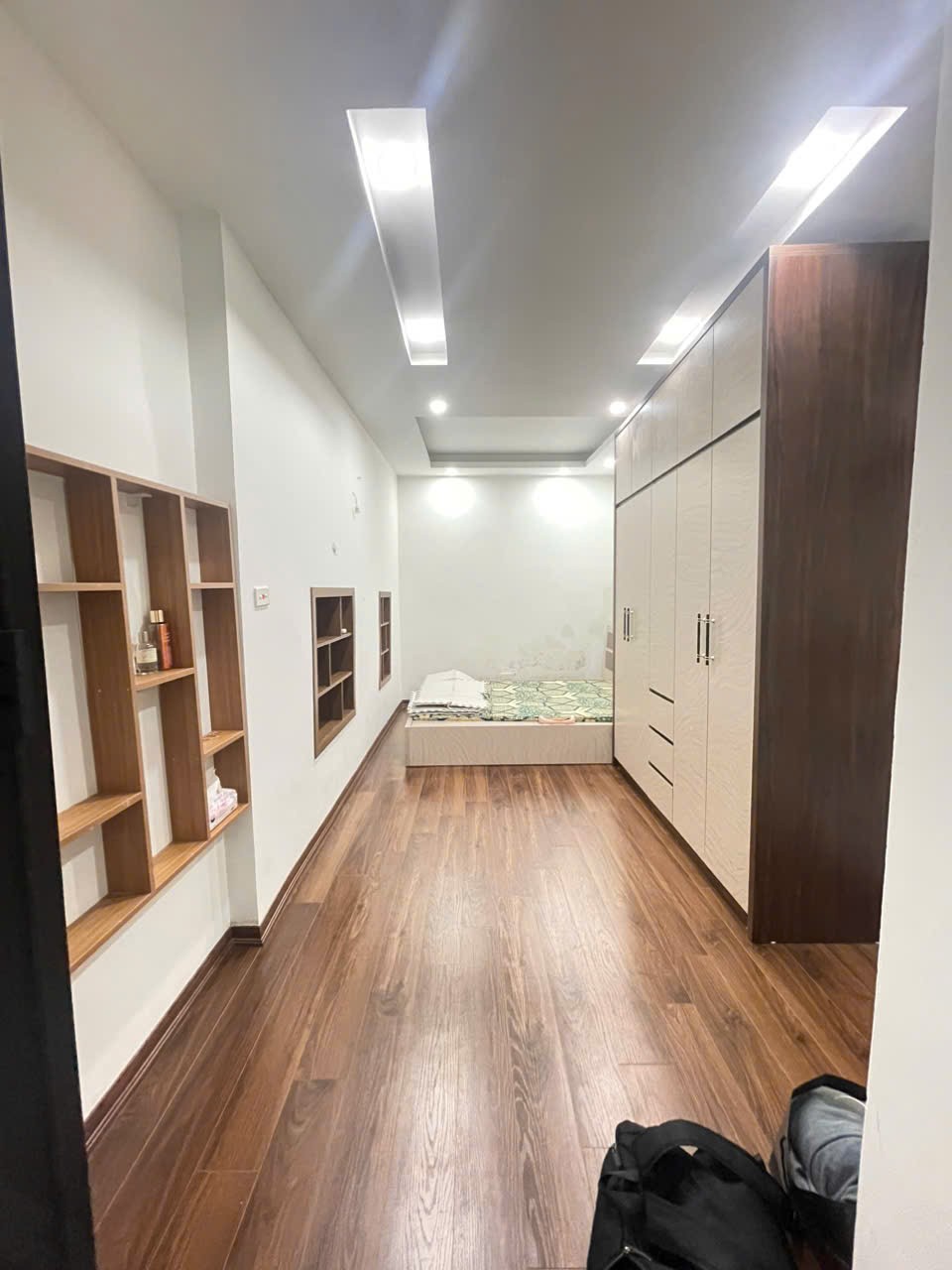 CHO THUÊ NGUYÊN CĂN BẠCH MAI, 50M 3T, 3 NGỦ, ĐỦ NỘI THẤT 11TR 0965549363 3