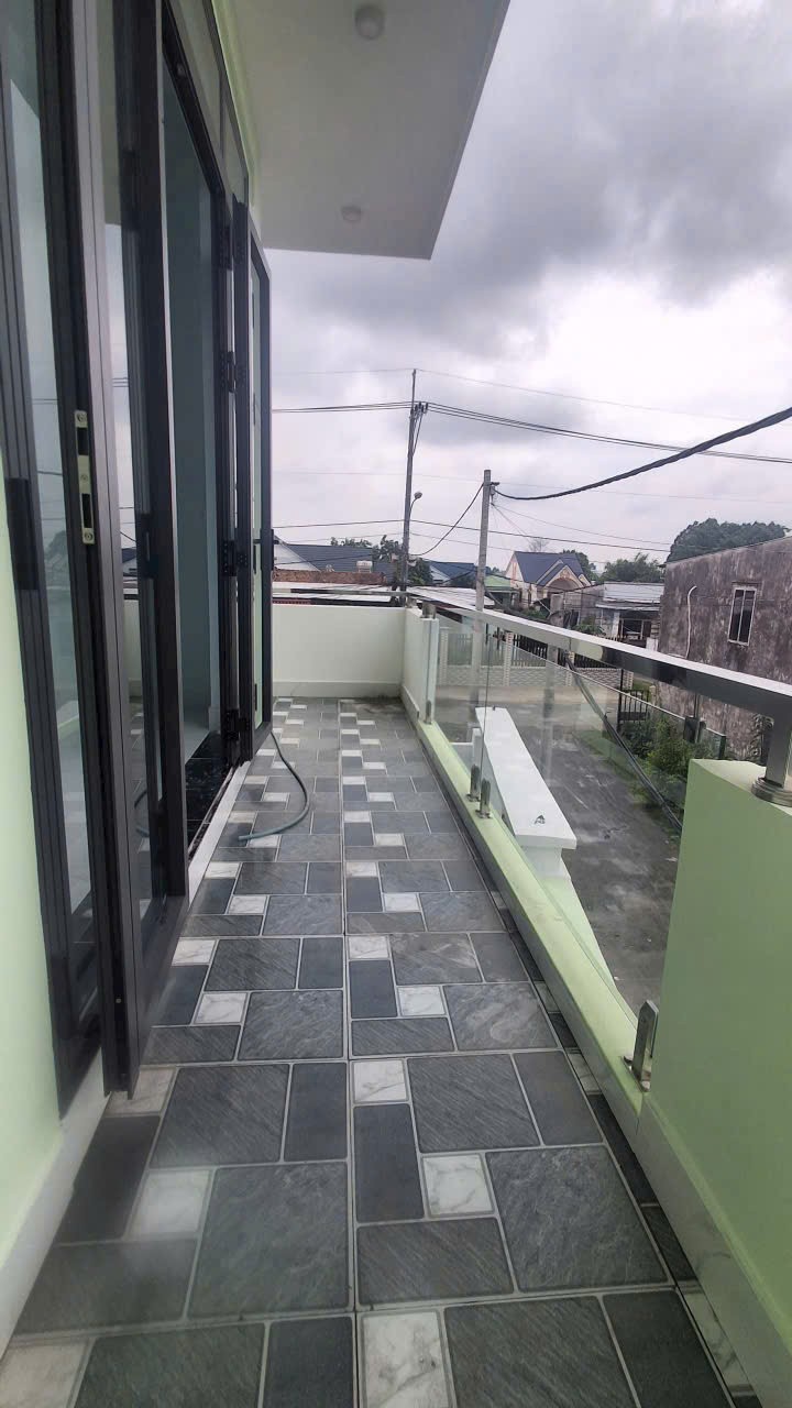Bán nhà mới xây / đường Huỳnh Minh Mương, Tân Thạnh Đông dt 83m2 1 lầu 3pn,2wc giá 3,1 tỷ 9