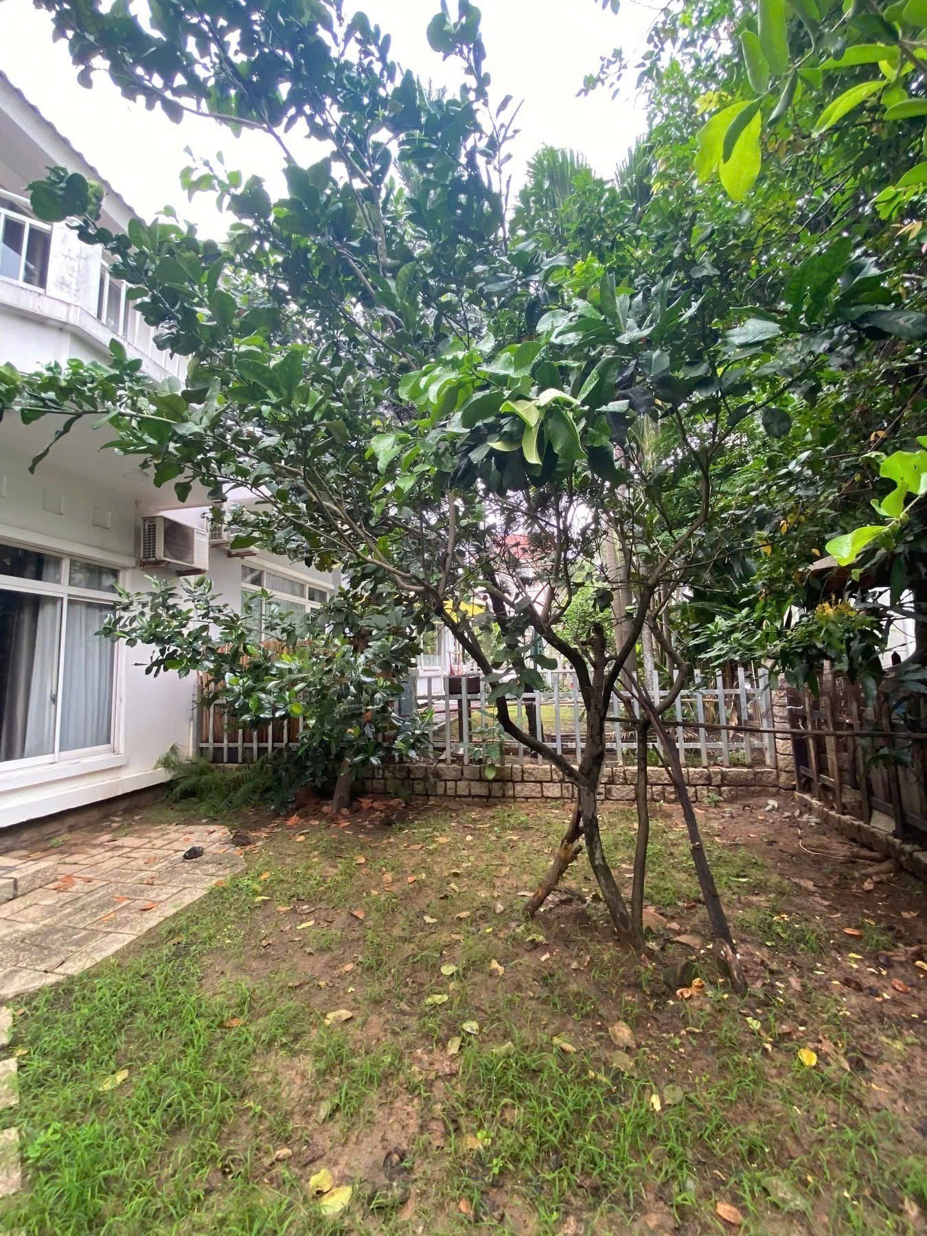 Cho thuê Biệt thự Quận 9, Hồ Chí Minh, Diện tích 200m², Giá 16 Triệu/tháng 2