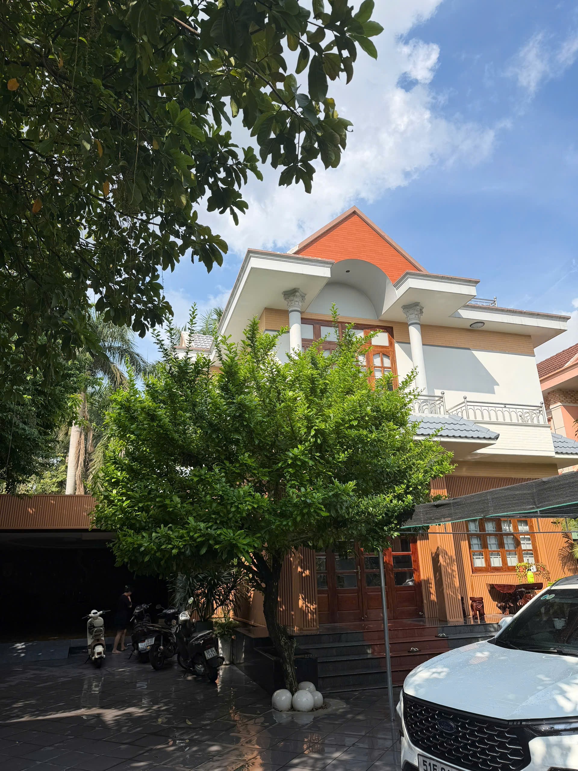 Cần bán Nhà mặt tiền Phường Long Thạnh Mỹ, Quận 9, Diện tích 550m², Giá Thương lượng 3