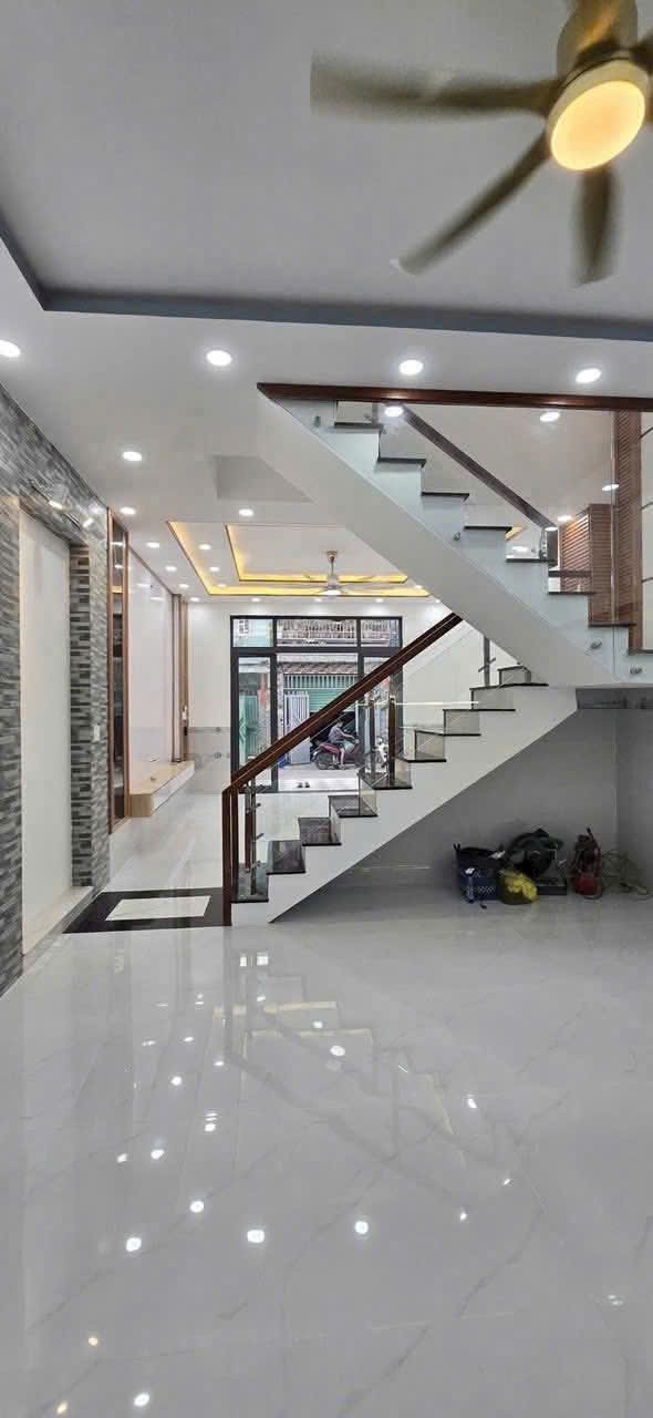 Bán nhà mới xây xã Bình Mỹ , Củ Chi dt 100m2 full thổ 1 lầu 4pn,2wc hướng Tây Bắc giá 3,85 tỷ 5