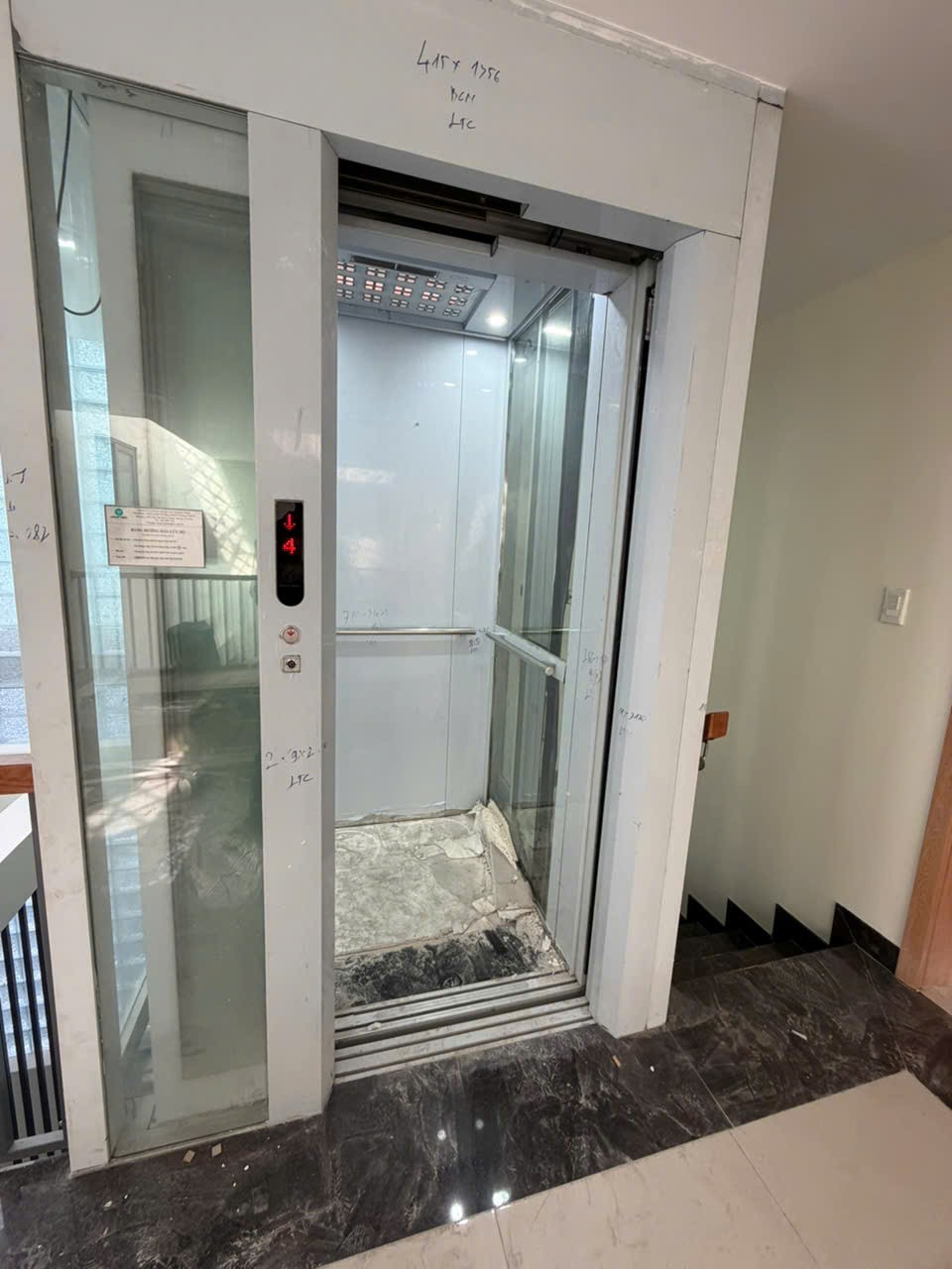 Cho thuê Nhà mặt tiền Quận 7, Hồ Chí Minh, Diện tích 200m², Giá 155 Triệu/tháng 2