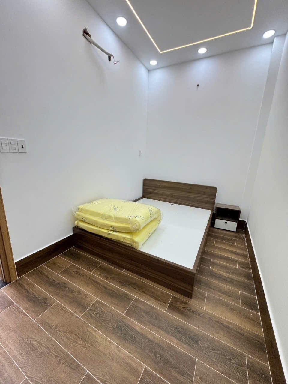 Bán nhà mới xây trục đường hiếm ngang 30m Bình Hưng Hòa dt 38m2 1 lầu ,2pn,2wc giá 6,5 tỷ 11