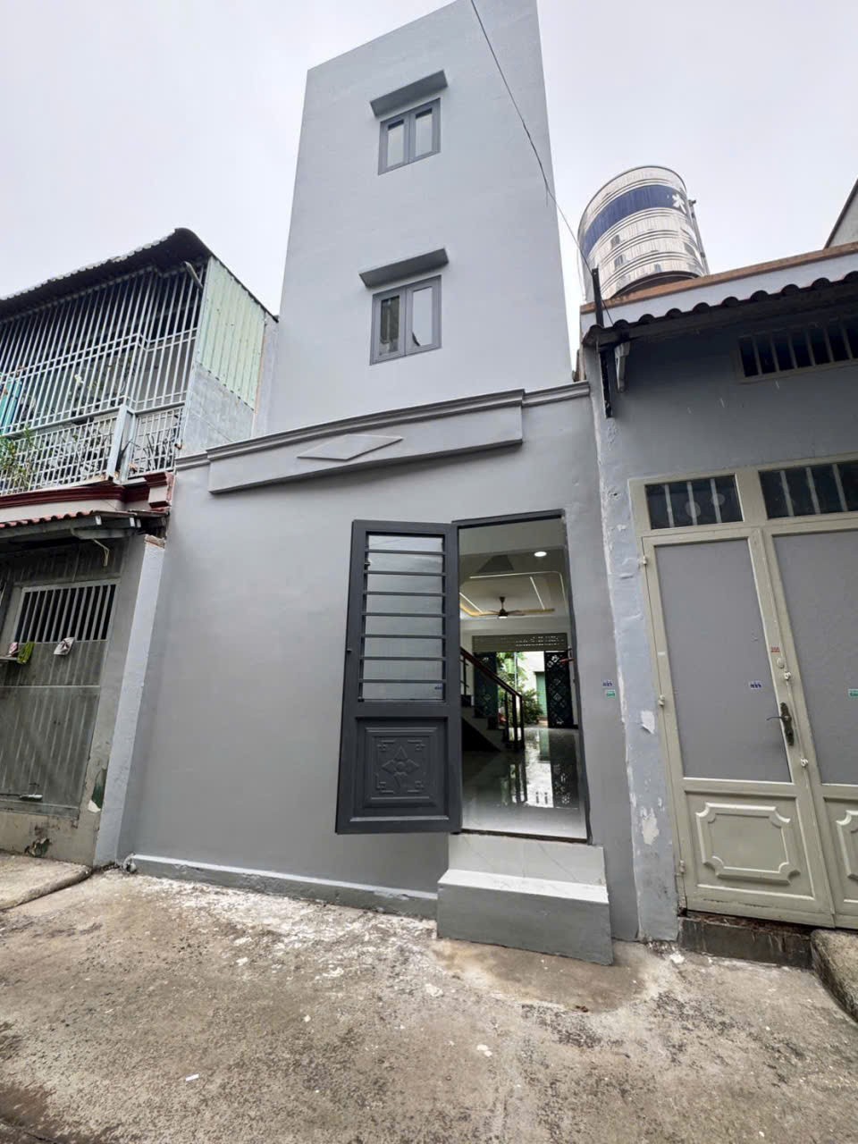 Bán nhà mới xây 2mt hẻm oto trước và sau liên khu 4-5, BHH B dt 48m2,2 lầu,4pn,5wc giá 4,95 tỷ 2