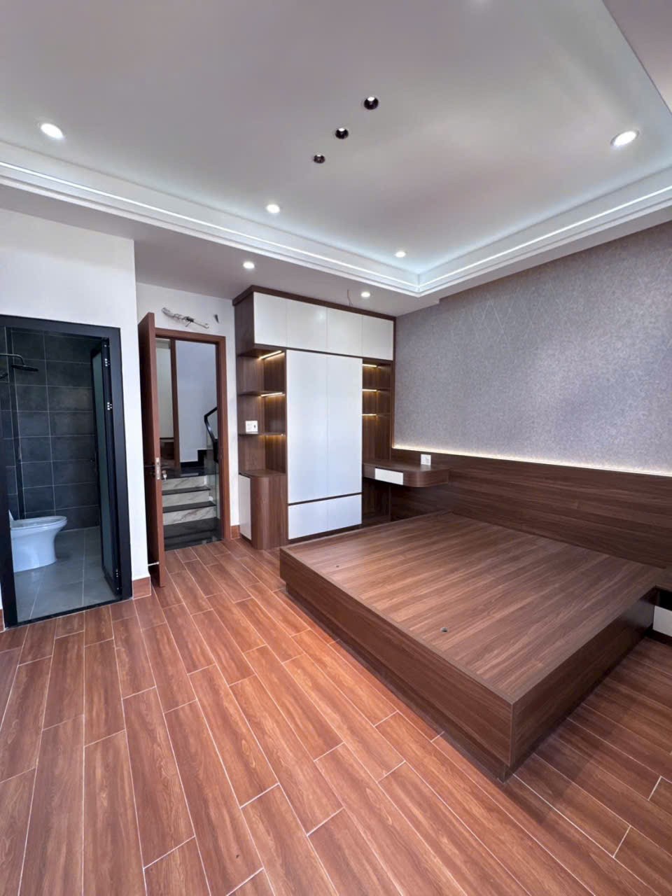 Bán nhà mới xây hẻm đường số 3, Bình Hưng Hòa dt 52,8m2 3 lầu,4pn,5wc giá 6,35 tỷ 11