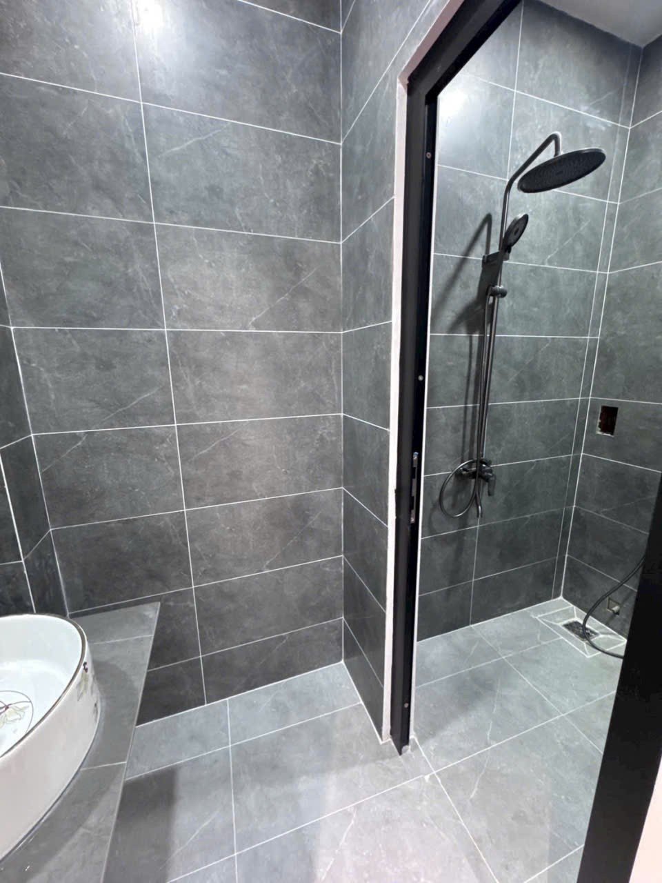 Bán nhà mới xây hẻm đường số 3, Bình Hưng Hòa dt 52,8m2 3 lầu,4pn,5wc giá 6,35 tỷ 12