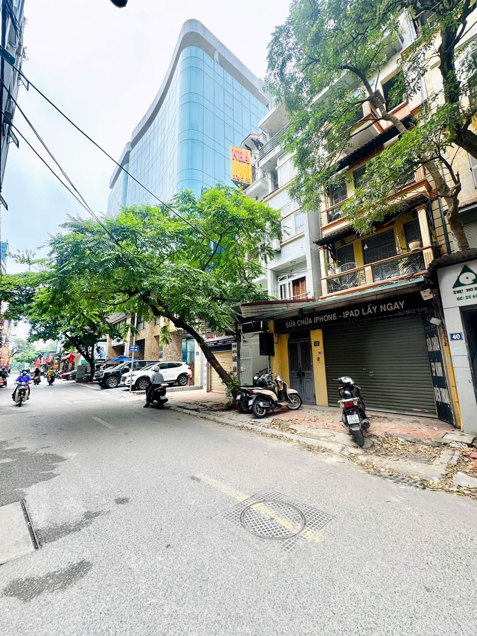 BÁN NHÀ MẶT PHỐ HOÀNG NGÂN, 96M2 MT4.5 KHÔNG QUY HOẠCH, VỈA HÈ, KINH DOANH, 31.X TỶ 2