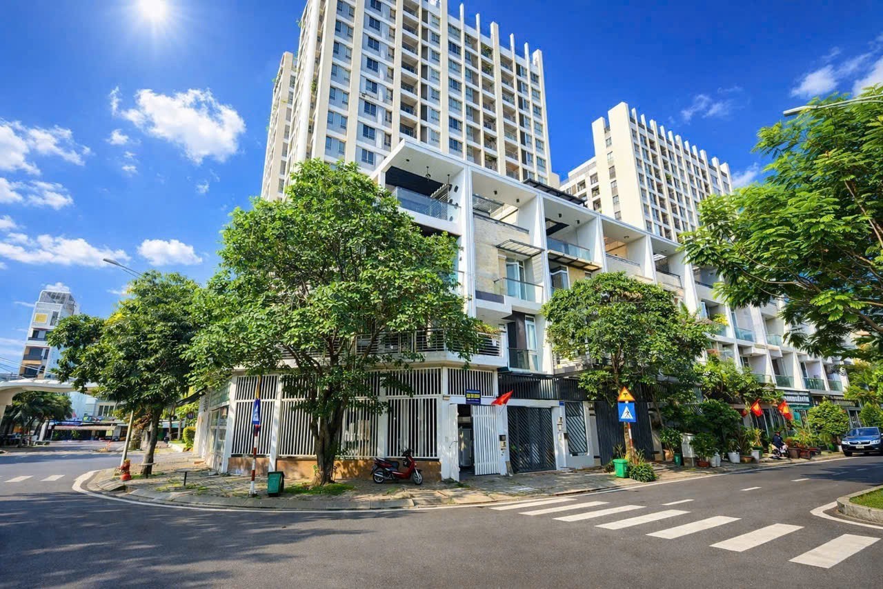 Cần bán Nhà mặt tiền Quận 7, Hồ Chí Minh, Diện tích 147m², Giá 28.5 Tỷ 8