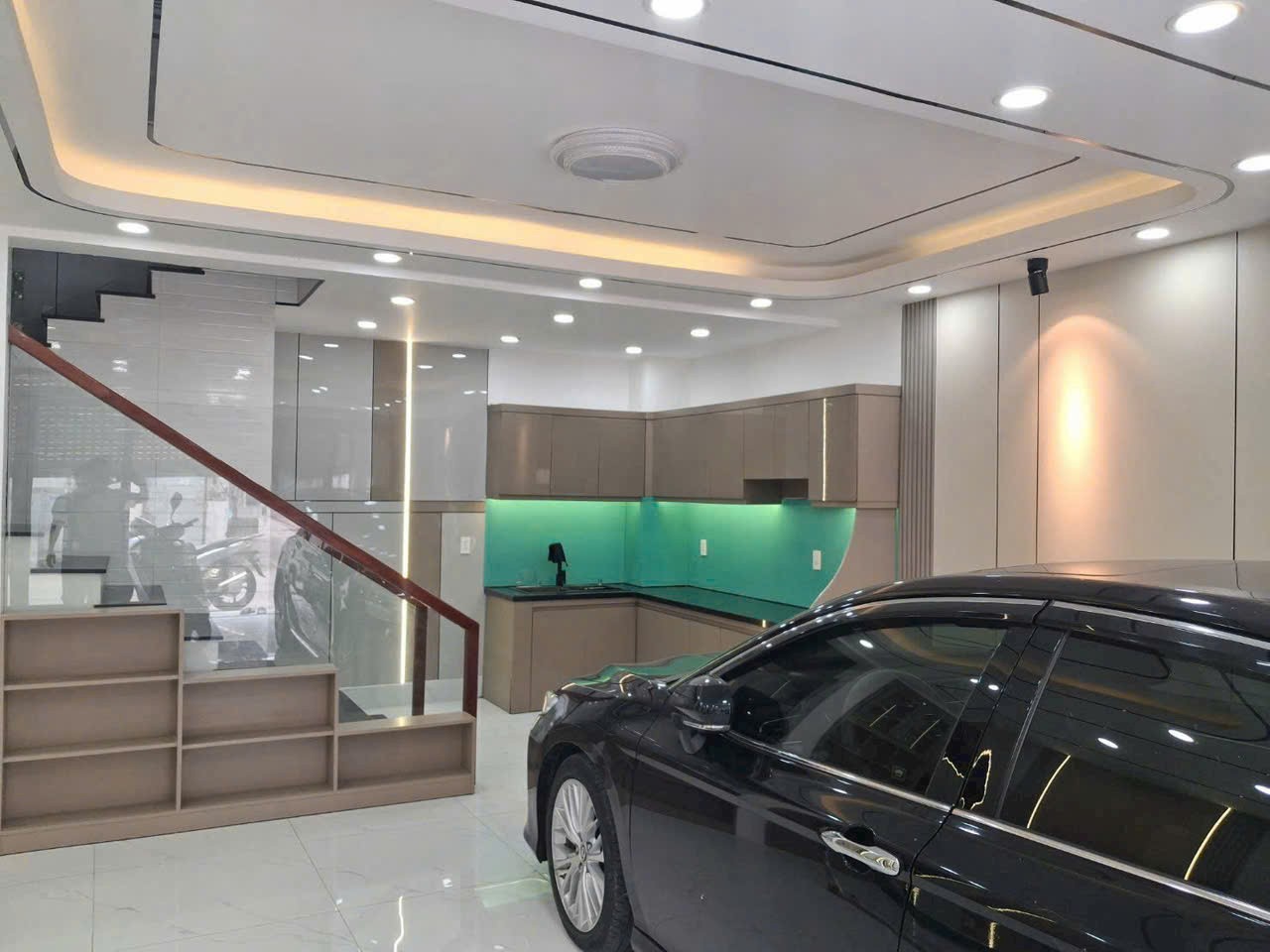 Bán nhà hẻm oto Lê Văn Quới, Bình Trị Đông A dt 60m2 3 lầu ,6pn,6wc giá 7,9 tỷ 7