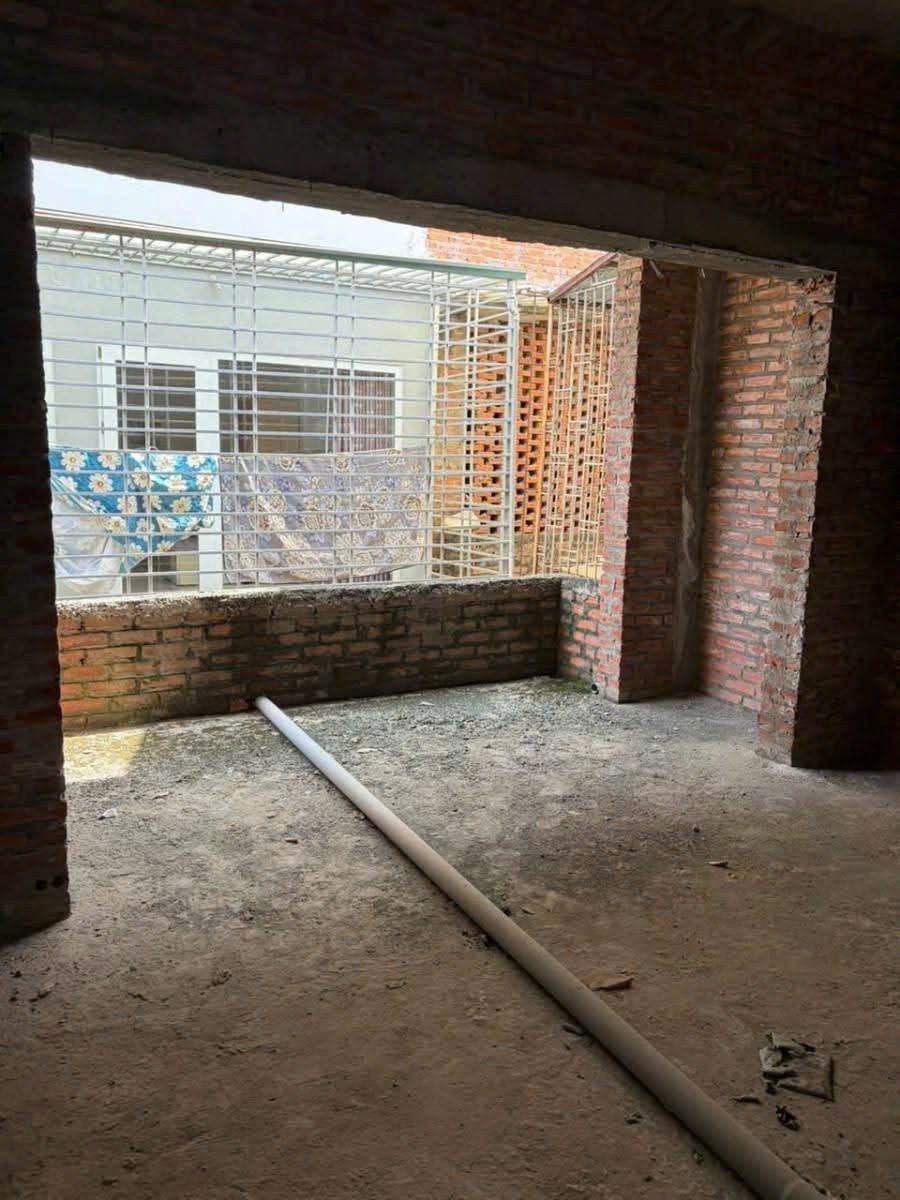 Bán nhà 5 tầng xây thô TT12 ĐTM Văn Phú, Hà Đông, DT90m2, 21 tỷ 4