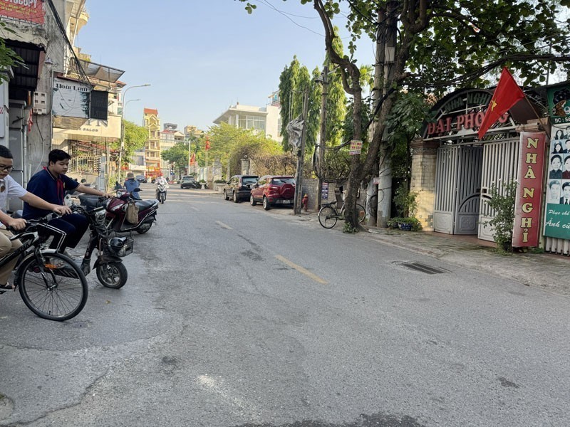 Bán Đất Mặt Phố Hoa Lâm 100m2: Đất Vàng Kinh Doanh, Sát Đường Ngô Gia Tự 3