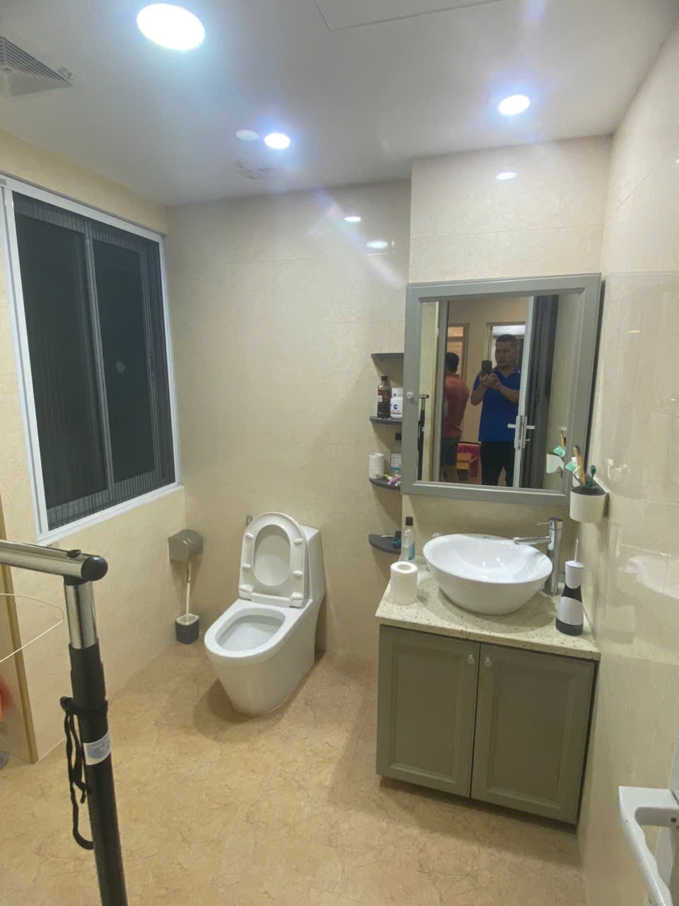 Cho thuê Căn chung cư mini Tầng 4 tại Số 3 ngõ 120 Đào Tấn, Cống Vị, Ba Đình. Chỉ 10tr 17
