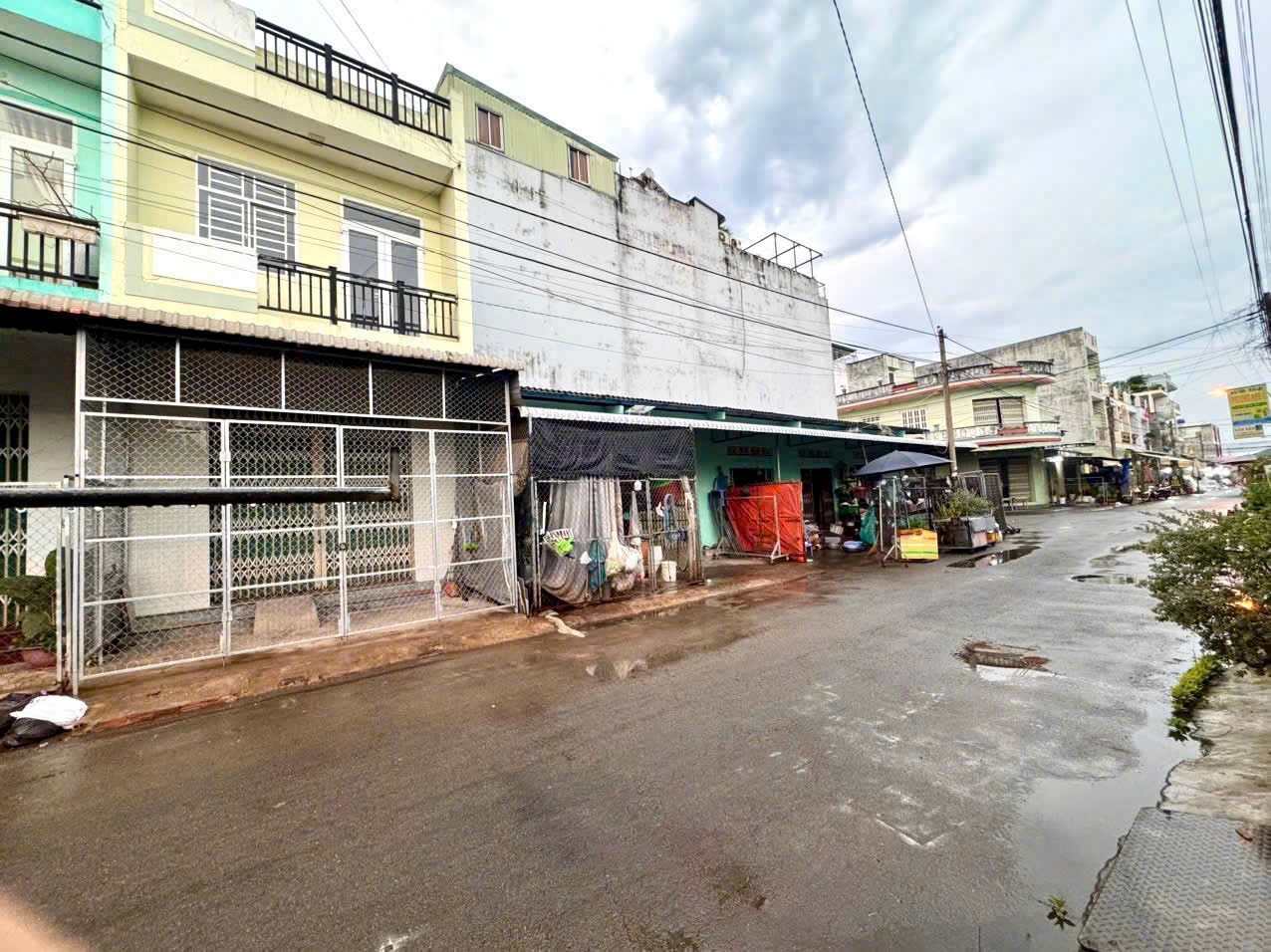Bán nhà kdc Thuận Đạo dt 62m2 1 lầu ,2pn,2wc hoàn công ,hướng Đông Nam giá chốt 3,1 tỷ 3