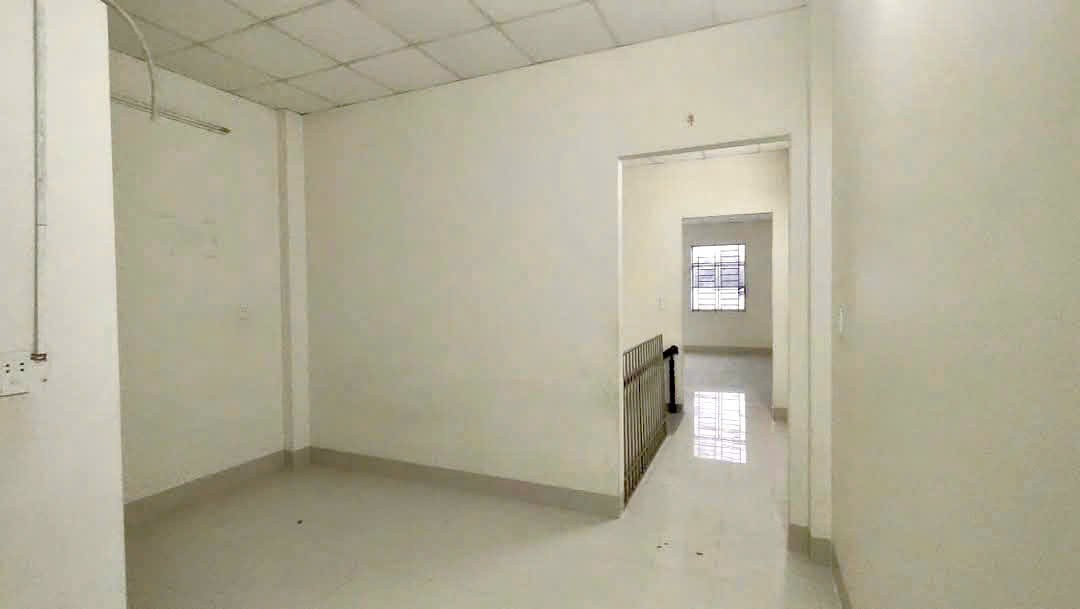 Bán nhà kdc Thuận Đạo dt 62m2 1 lầu ,2pn,2wc hoàn công ,hướng Đông Nam giá chốt 3,1 tỷ 6
