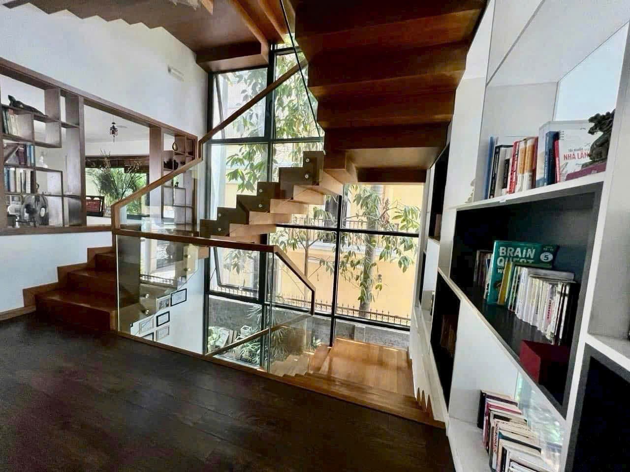 Cho thuê Biệt thự Phường Phú Mỹ, Quận 7, Diện tích 400m², Giá 55 Triệu/tháng