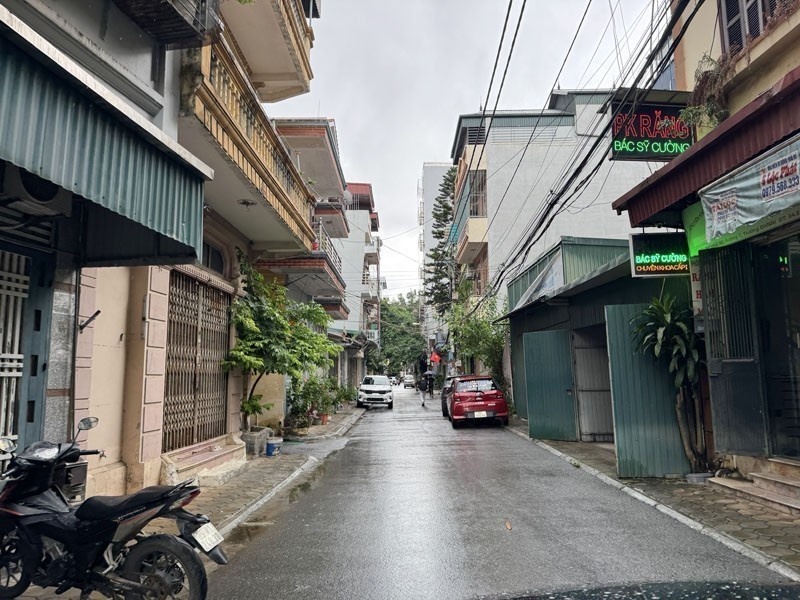 Bán đất Trâu Quỳ: 130m2 thực tế sử dụng 201m2, đường rộng 10m, sát trường ĐHNN, phù hợp xây CC mini