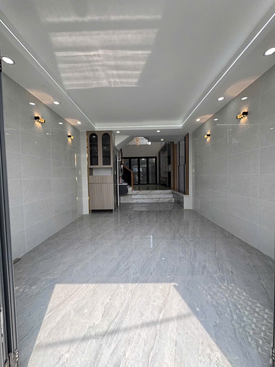 Bán nhà hẻm đường 18B, Bình Hưng Hòa A dt 72m2 , 4 lầu , 5pn, 5wc giá 6,95 tỷ 3