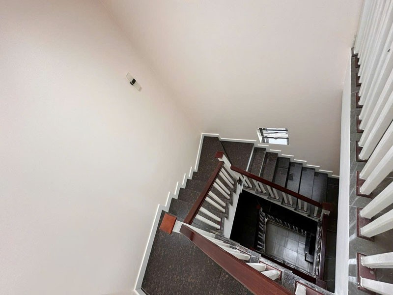 Bán căn góc 137,5m2 nhà 3 tầng lô góc ngõ 999 Bát Khối. Nhà kiến trúc sư siêu đẹp, siêu chắc chắn 3