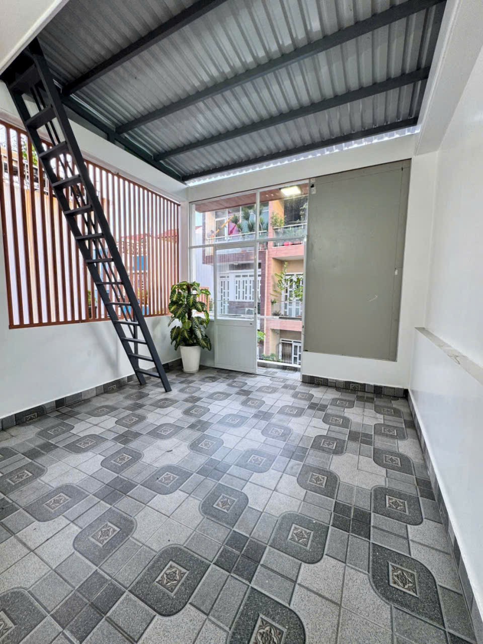 Bán nhà hẻm Liên Khu 5-6, Bình Hưng Hòa B, dt 48m2 , 2 lầu,3pn,3wc giá 5,39 tỷ 9