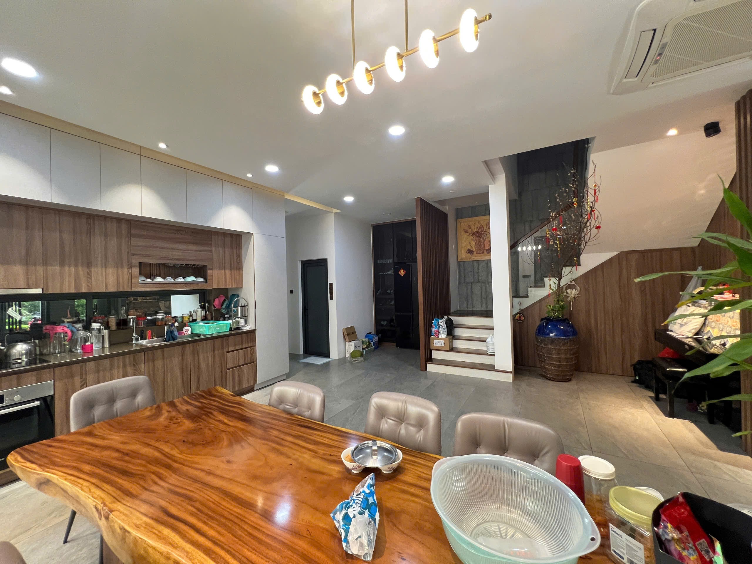 Cho thuê Biệt thự Quận 9, Hồ Chí Minh, Diện tích 200m², Giá 75 Triệu/tháng 2