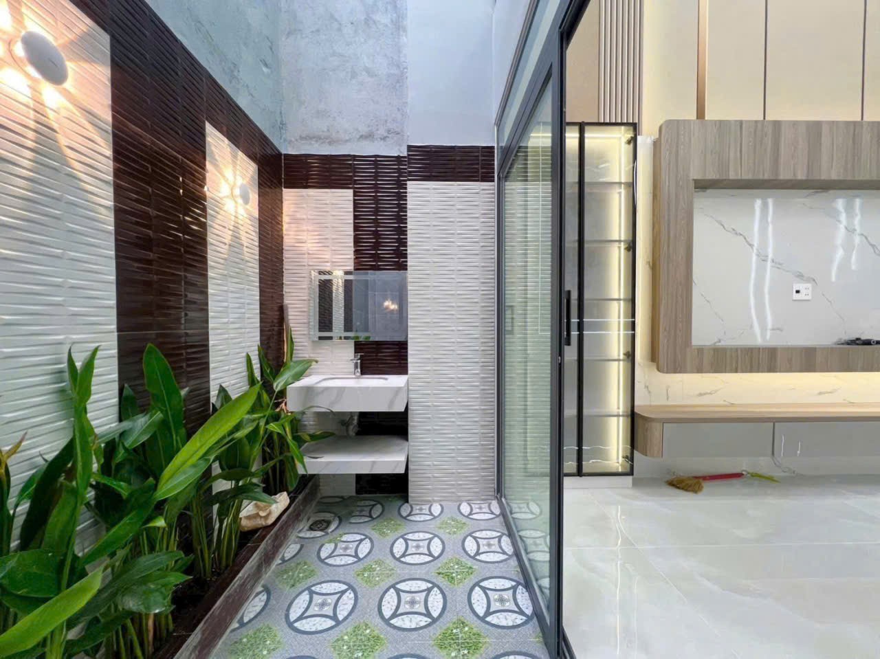Bán nhà mới xây tuyệt đẹp hẻm Nguyễn Thị Tú, BHH B, dt 74m2, 3 lầu 5pn,5wc HƯỚNG NAM giá 7,9 tỷ 5