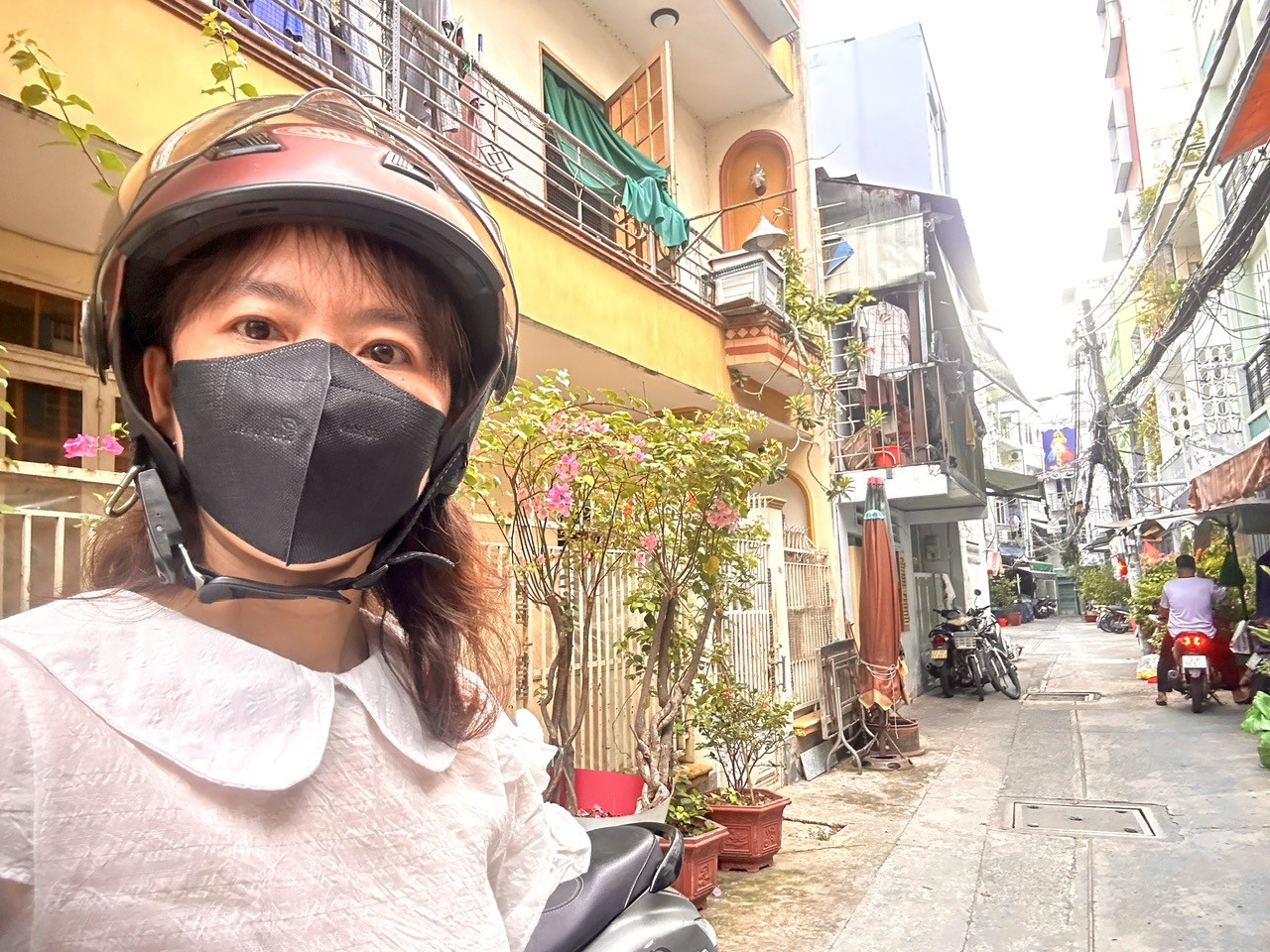 SIÊU PHẨM NHÀ BÁN Đ.TÔN THẤT THUYẾT- XE HƠI ĐẬU CỬA- CHỈ VỚI 5 ĐỒNG NHỈNH- 26M2- LƯU THÔNG 5