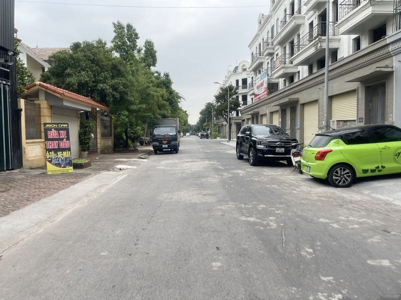 Bán shophouse Hải Phát Trâu Quỳ Gia Lâm 90m2, đường 13m, sát Ủy ban xã và Hồ điều hòa