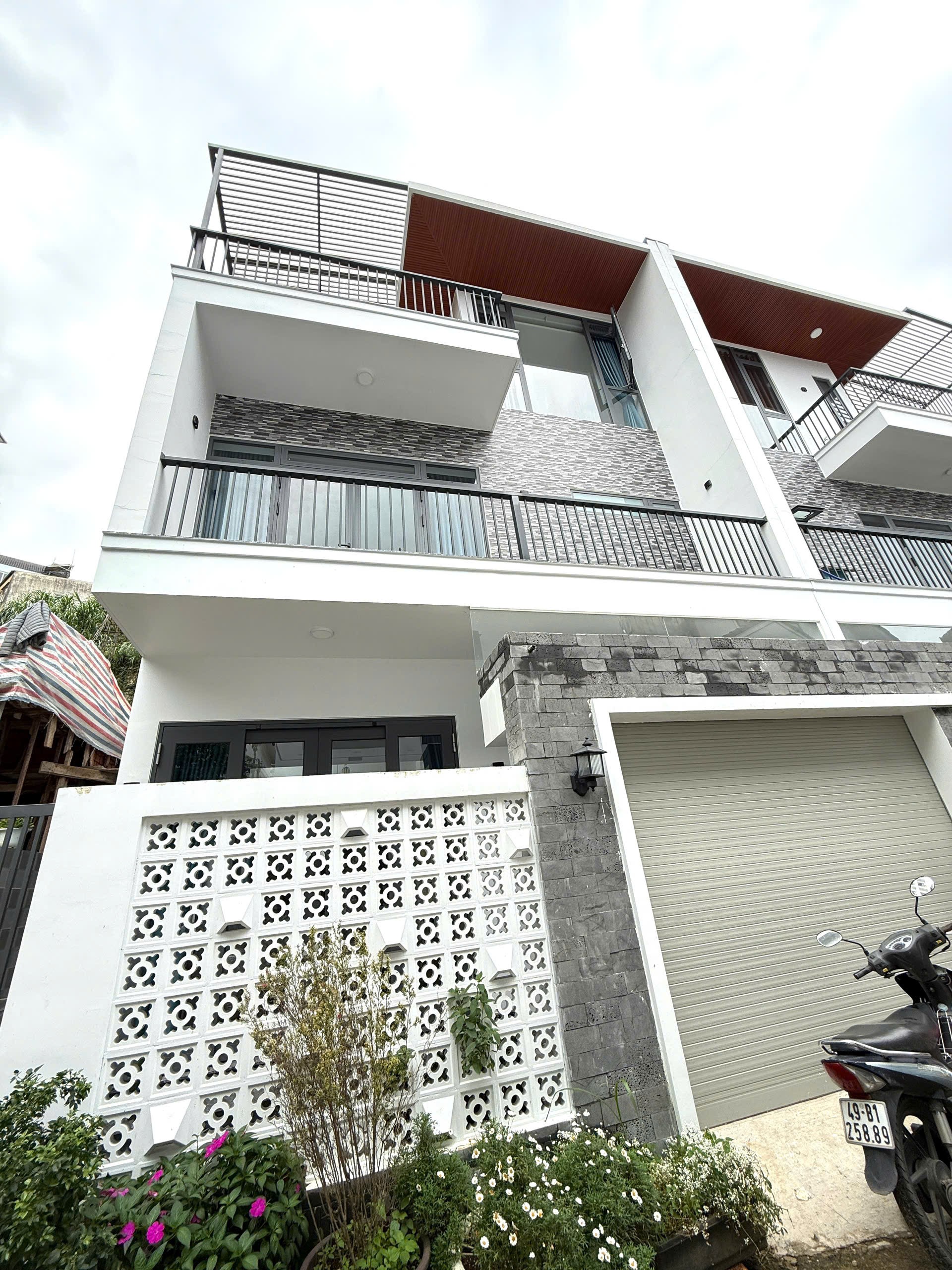 Cho thuê nhà mới xây có nội thất Vạn Thành P5 Đà Lạt giá 15tr