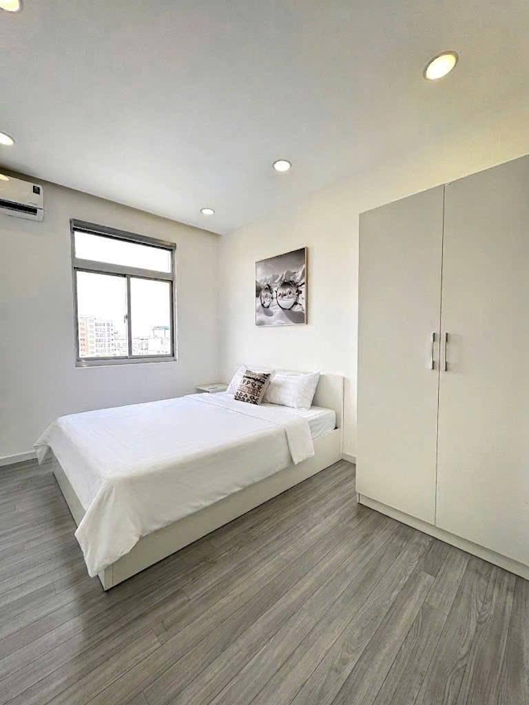 Cho thuê Căn hộ chung cư Phường Phú Mỹ, Quận 7, Diện tích 300m², Giá Thương lượng 12