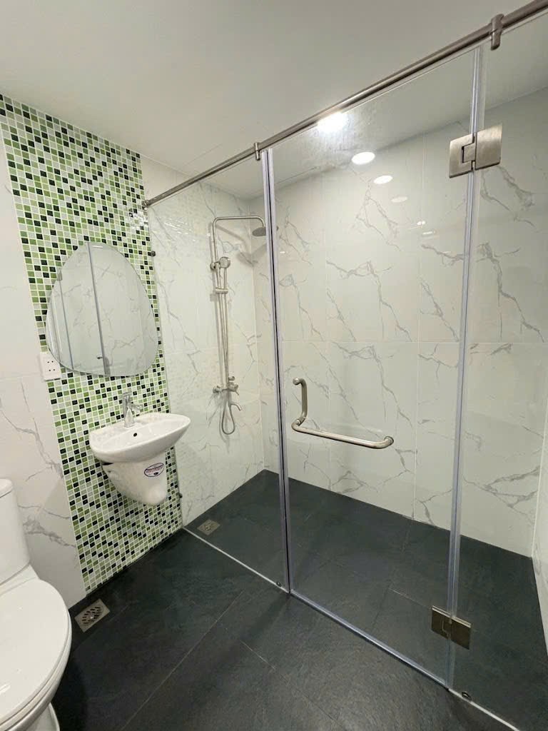 Cho thuê Căn hộ chung cư Phường Phú Mỹ, Quận 7, Diện tích 300m², Giá Thương lượng 15