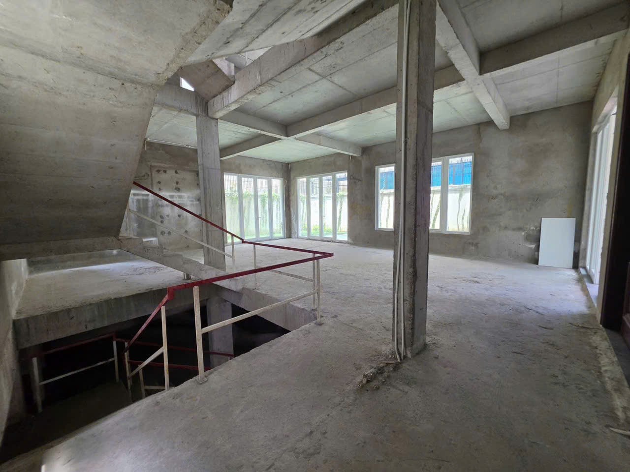 Cần bán Biệt thự Quận 2, Hồ Chí Minh, Diện tích 331m², Giá Thương lượng