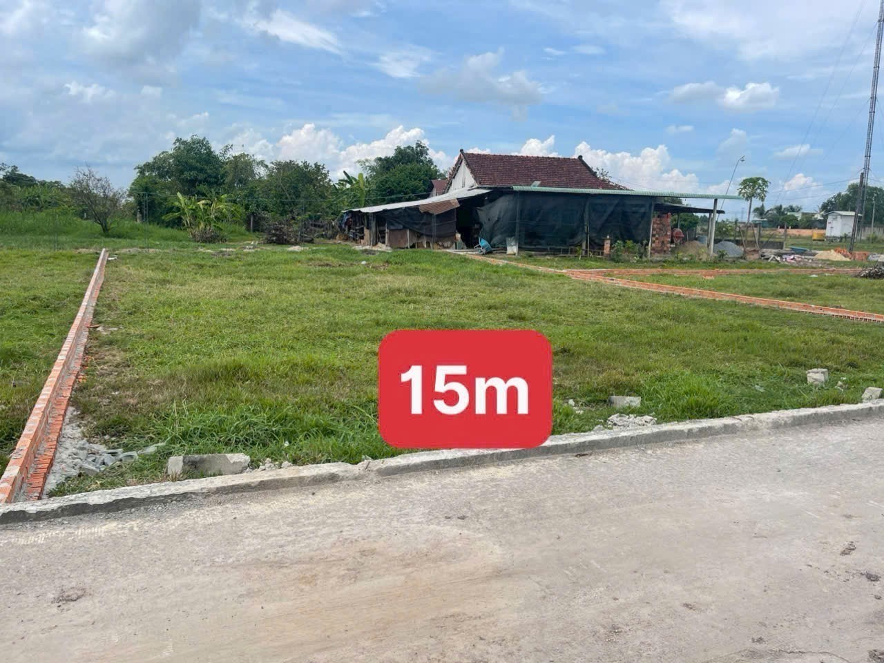 Bán 3 lô thổ cư liền kề , đường beton oto xã Hòa Khánh Tây , dt 135m2 giá 790tr/ lô 2