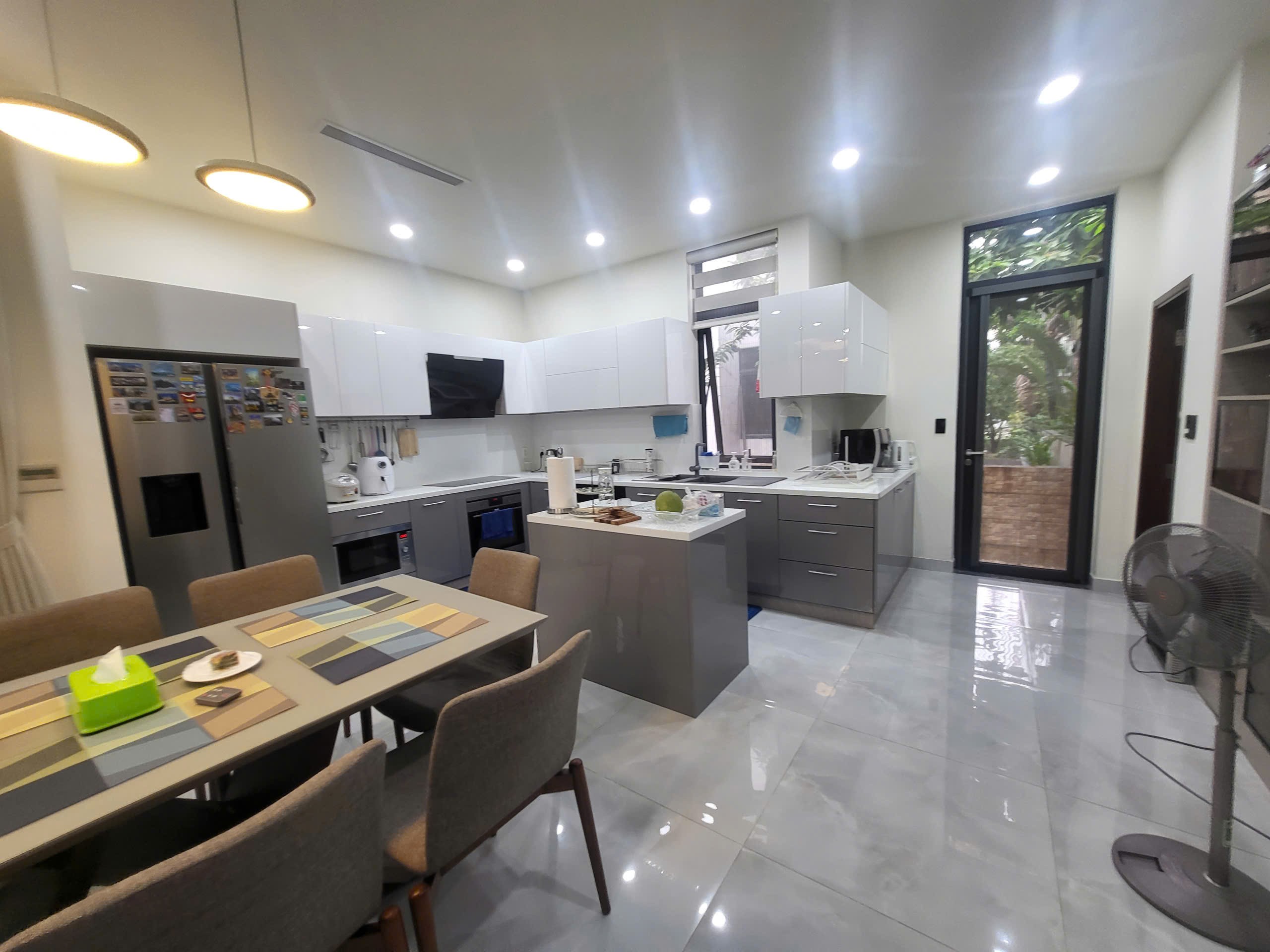 Cho thuê Biệt thự Quận 9, Hồ Chí Minh, Diện tích 175m², Giá 35 Triệu/tháng